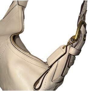 Coach Vintage White Leather Hobo Handbag Shoulder Bag Purse